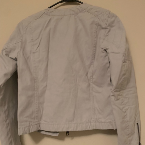 Motto jacket. - Picture 3 of 3